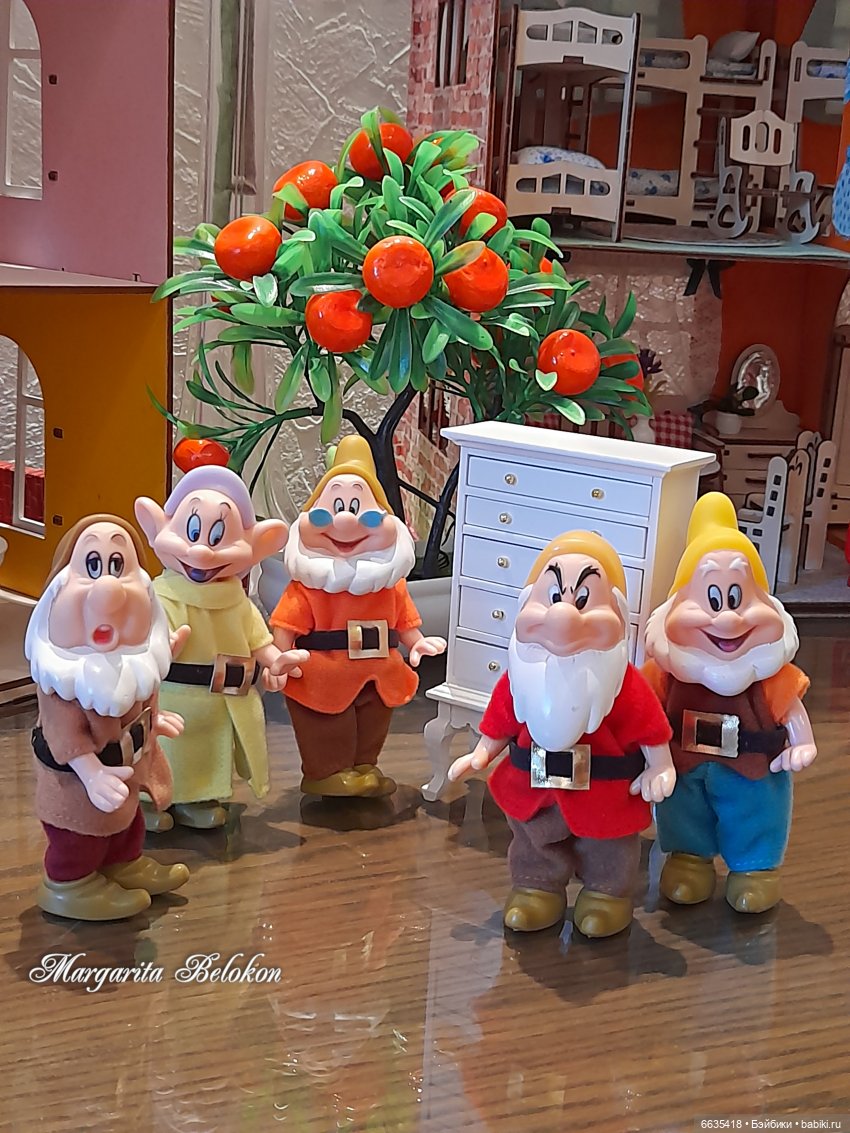 Готовность помочь — Зарисовки из кукольной жизни: фотоистории