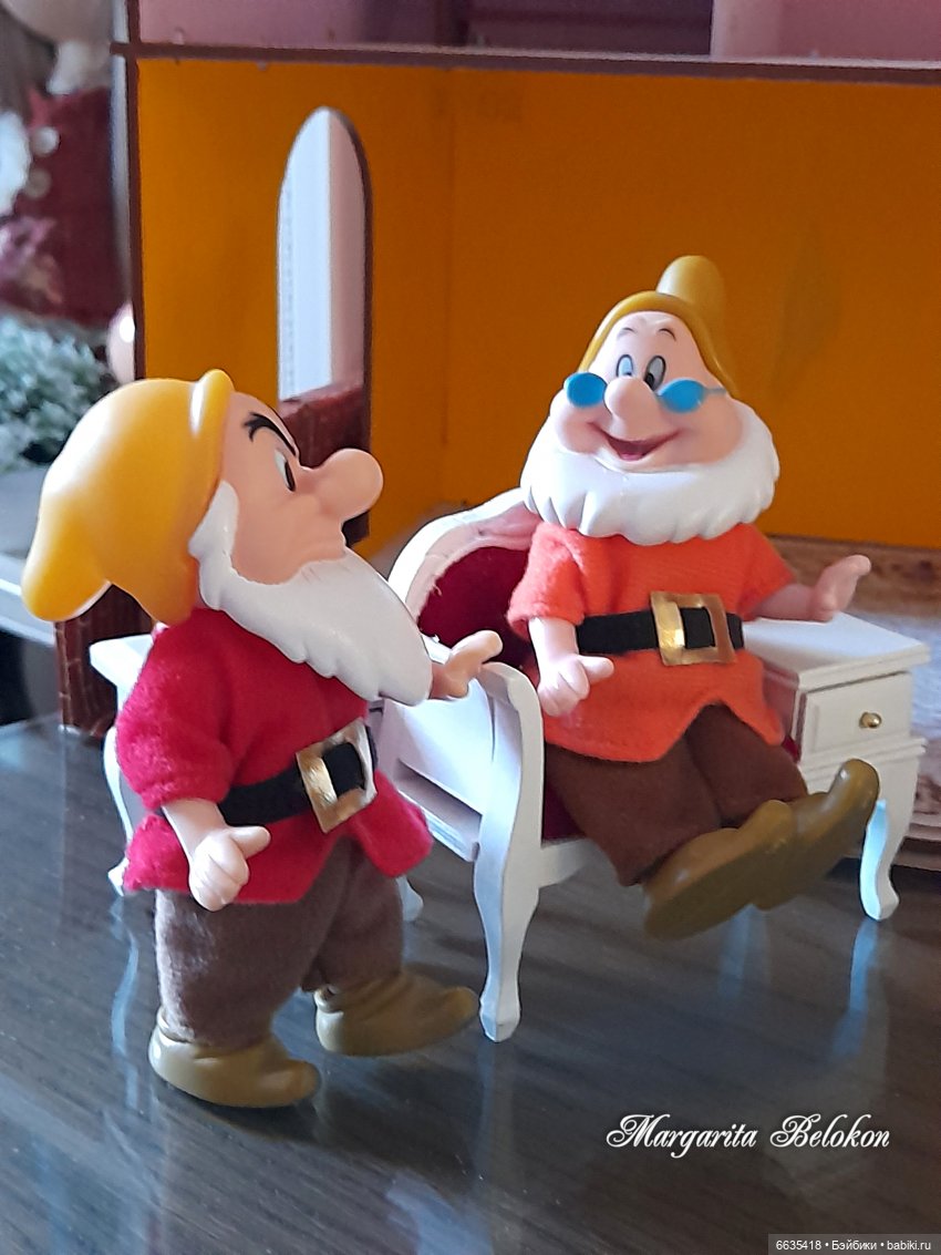 Готовность помочь — Зарисовки из кукольной жизни: фотоистории