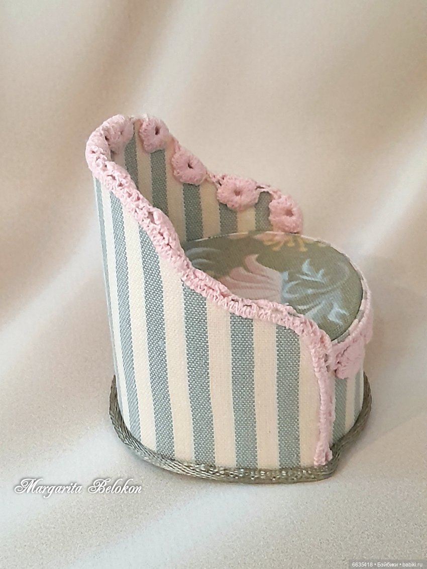 МК «Кресло для кукол из картона»