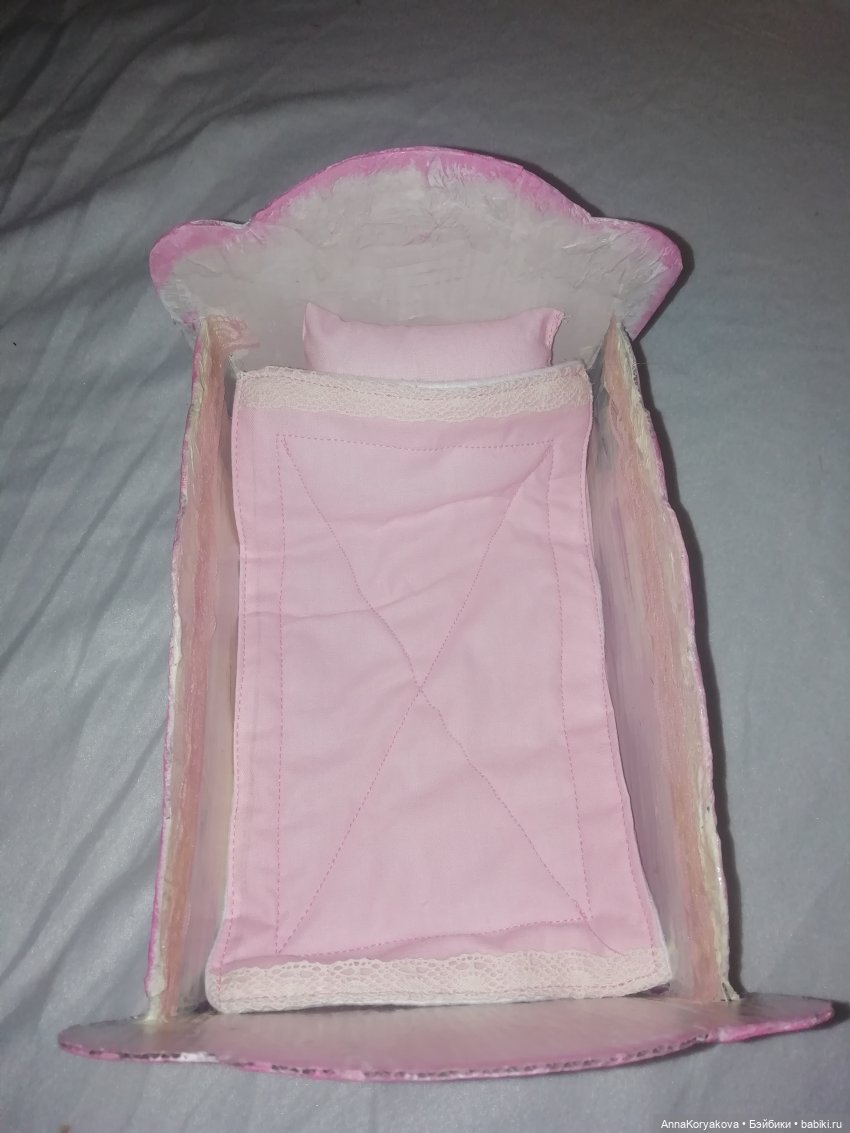 Кроватка для Пепиты — Мебель для кукол и домиков: фото