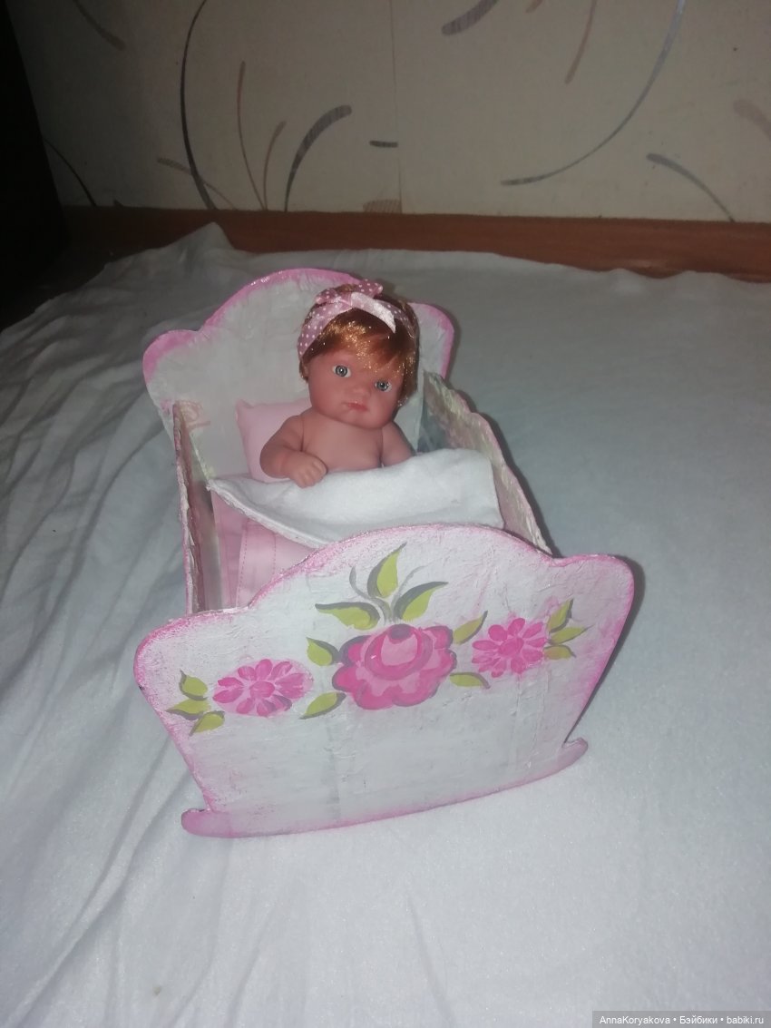 Кроватка для Пепиты — Мебель для кукол и домиков: фото (фото 5)