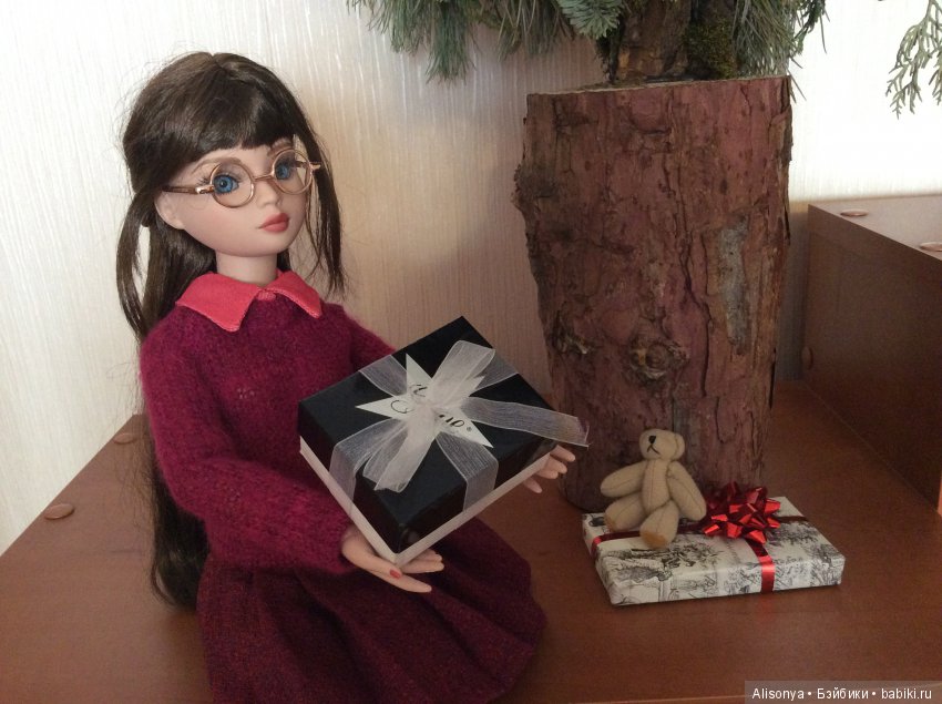 Как моя Элина наряжала ёлку (фото 10)