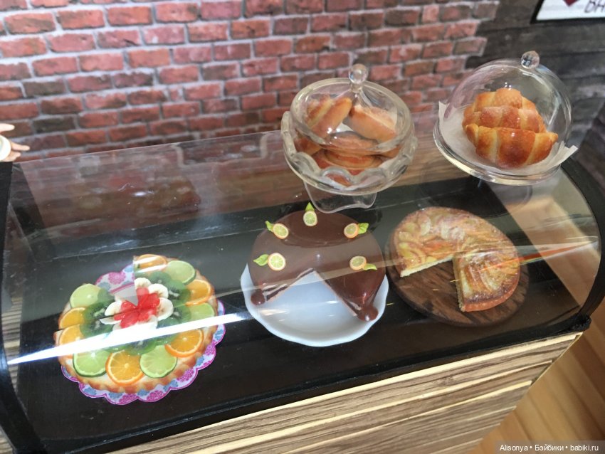 Студенческая кофейня — Зарисовки из кукольной жизни: фотоистории (фото 3)