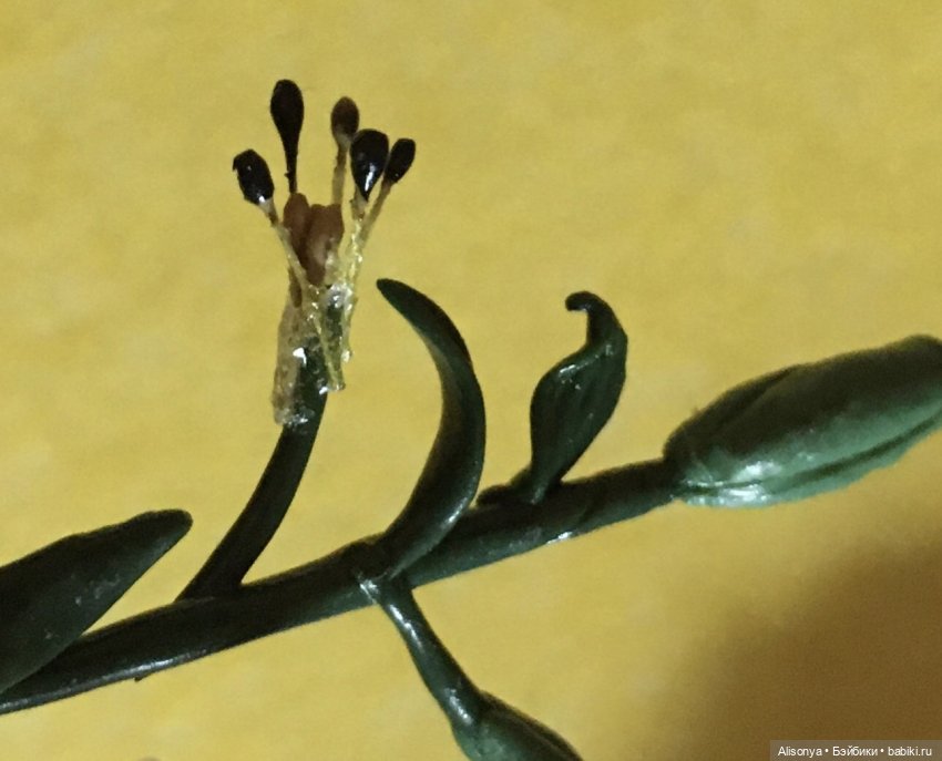 МК Ветка лилии из полимерной глины. Миссис Бэйбики 2020