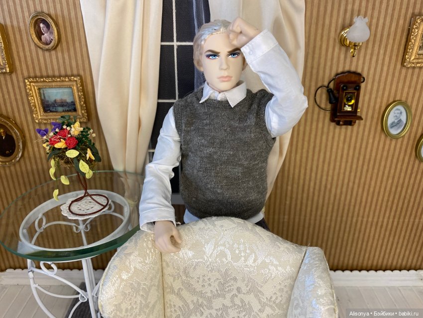 Августфест 2023. Тётка Чарлея из Бразилии. Спеттайг, Френсис и Чарли в гостиной (фото 10)