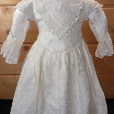 Платье на антикварную или винтажную куклу ростом 66-70 см