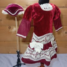 Платье и шляпка бархат на любимую антикварную куклу