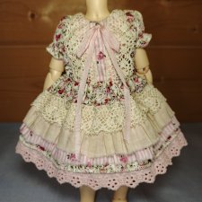 Нарядное платье на куклу БЖД 1/6