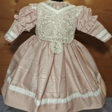 Платье на антикварную или винтажную куклу рост 45-48 см