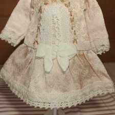 Платье на антикварную или винтажную куклу рост 23-24 см