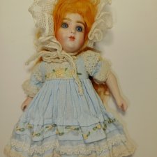 Платье и чепчик на антикварную или винтажную куклу рост 18+-2 см