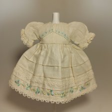 Платье на антикварную или винтажную куклу рост 18-20 см