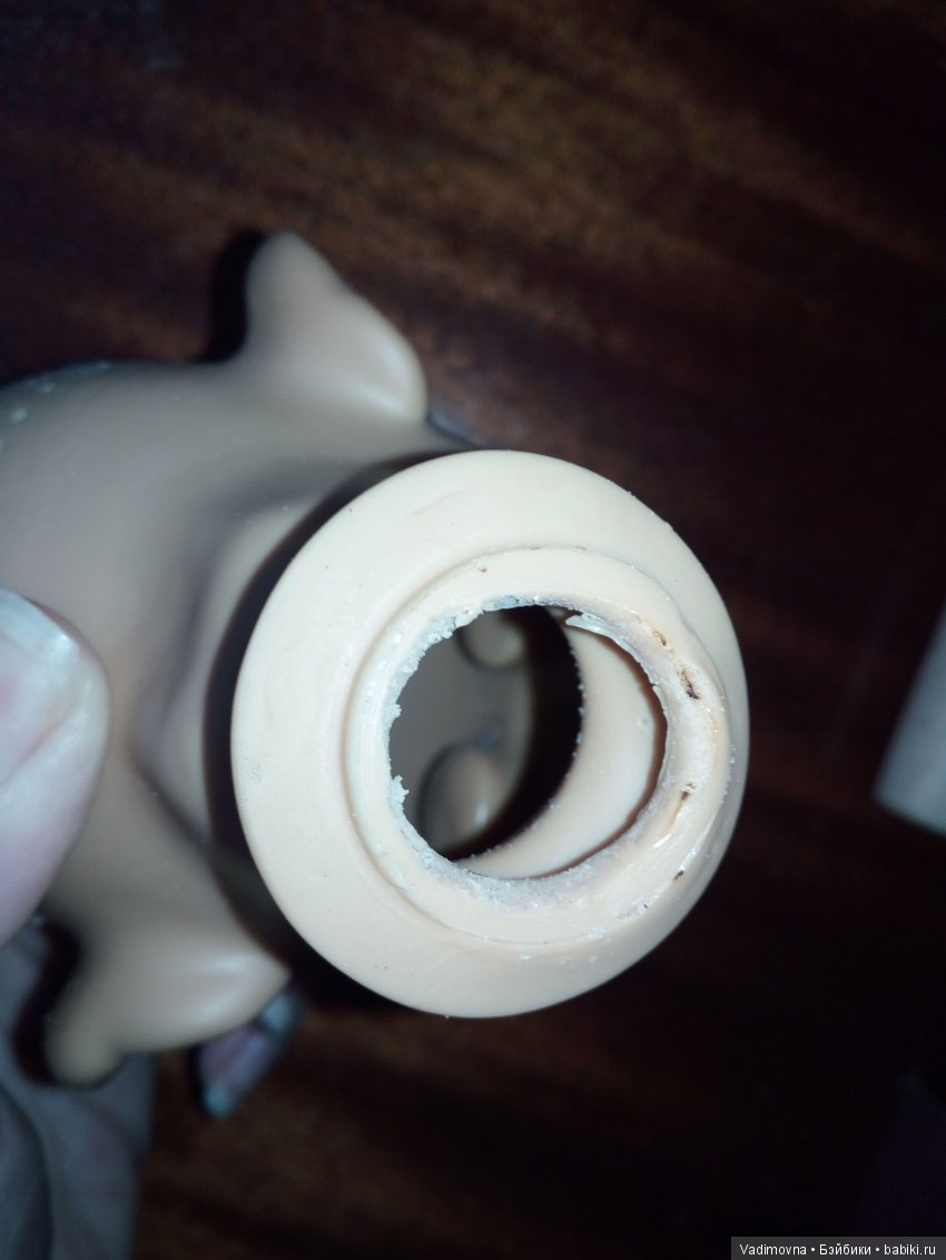 Прошивка волос характерной кукле