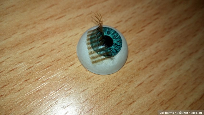 Приклеивание ресниц идентично фабричным (фото 3)