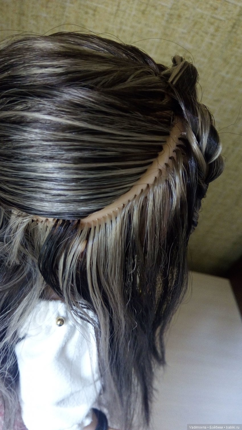 Восстановление прошивки волос виниловой куклы (фото 9)