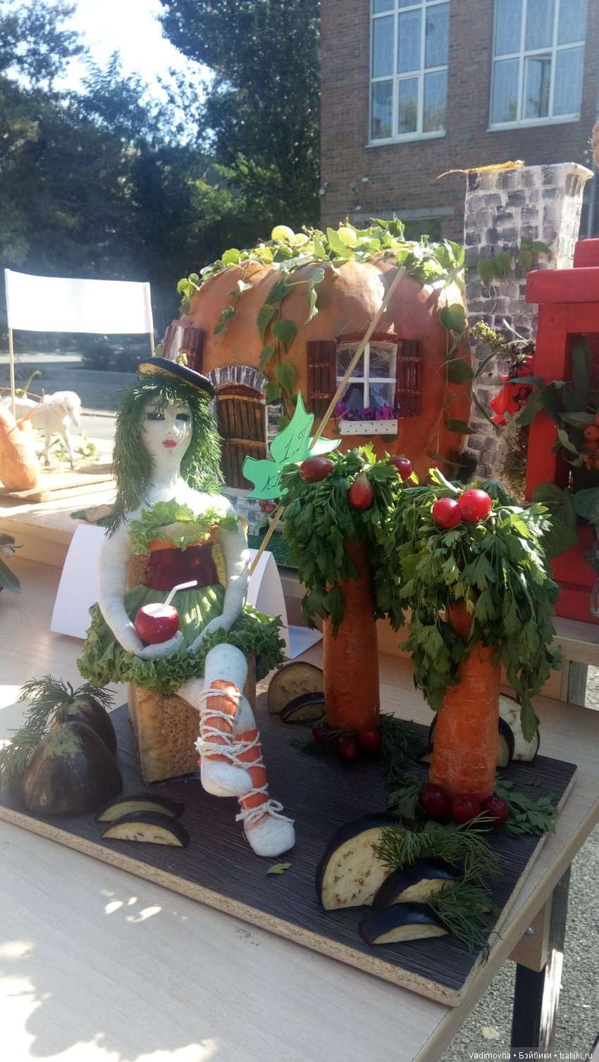 Ежегодная школьная осенняя ярмарка научит