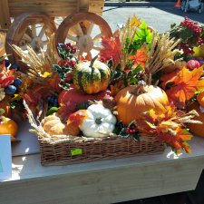 Ежегодная школьная осенняя ярмарка научит!