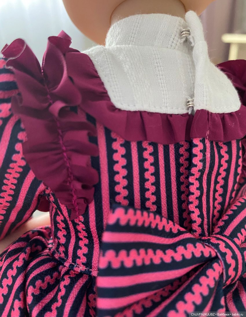 Прекрасная Роза | Бэйбики Прекрасная Роза — Куклы Ruby Red (Руби Ред) Fashion Friends: Siblies (фото 10)