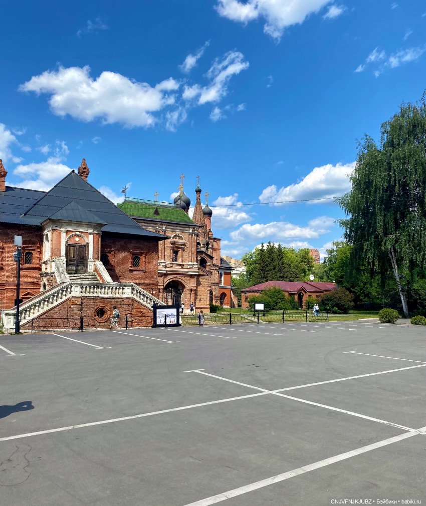 Люськина прогулка по Москве