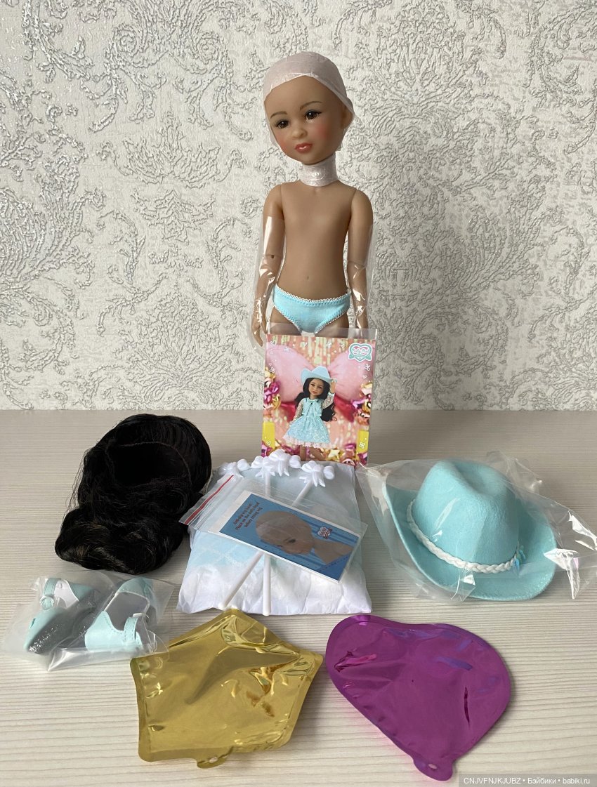 Праздничная Кэнди | Бэйбики Праздничная Кэнди — Куклы Ruby Red (Руби Ред) Fashion Friends: Siblies (фото 2)