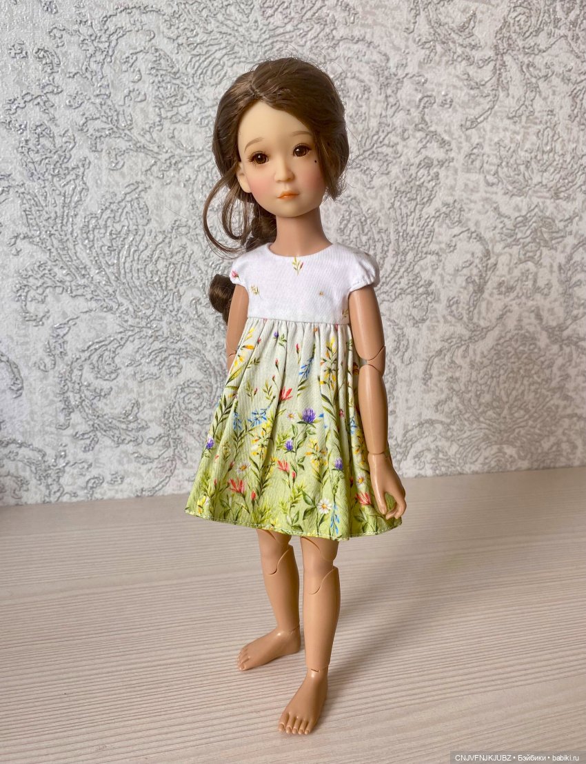 Александра — Куклы Ruby Red (Руби Ред) Fashion Friends: Siblies