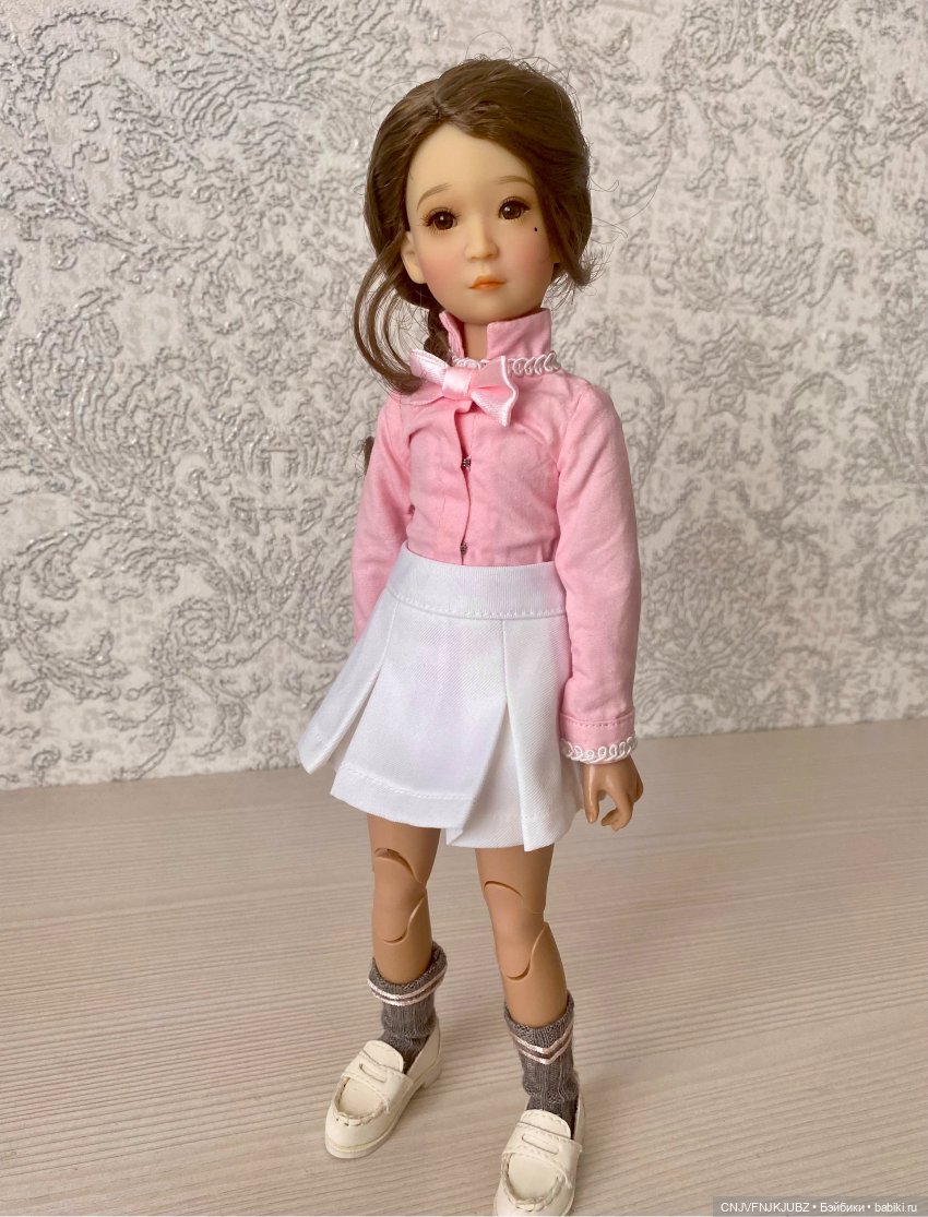 Александра — Куклы Ruby Red (Руби Ред) Fashion Friends: Siblies (фото 2)