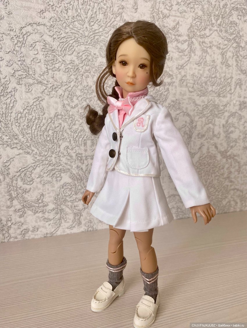 Александра — Куклы Ruby Red (Руби Ред) Fashion Friends: Siblies (фото 8)