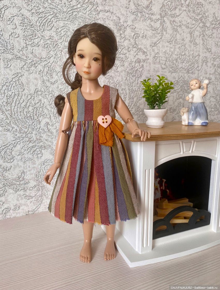 Александра — Куклы Ruby Red (Руби Ред) Fashion Friends: Siblies