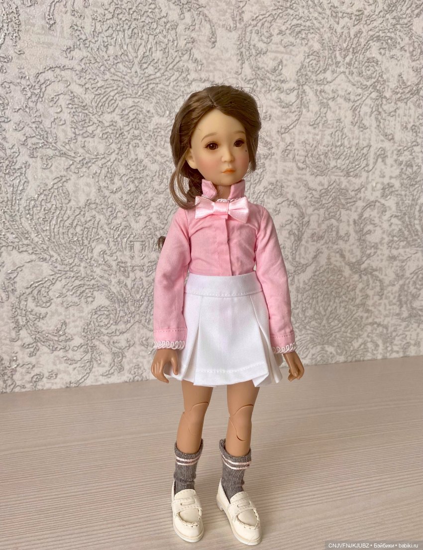 Александра — Куклы Ruby Red (Руби Ред) Fashion Friends: Siblies