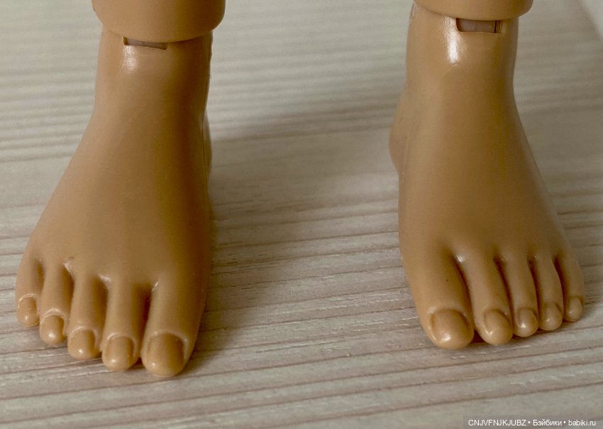 Александра — Куклы Ruby Red (Руби Ред) Fashion Friends: Siblies