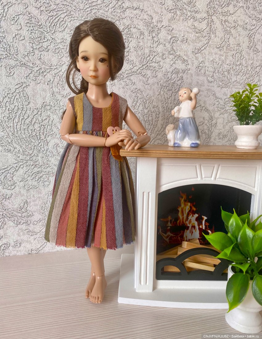 Александра — Куклы Ruby Red (Руби Ред) Fashion Friends: Siblies