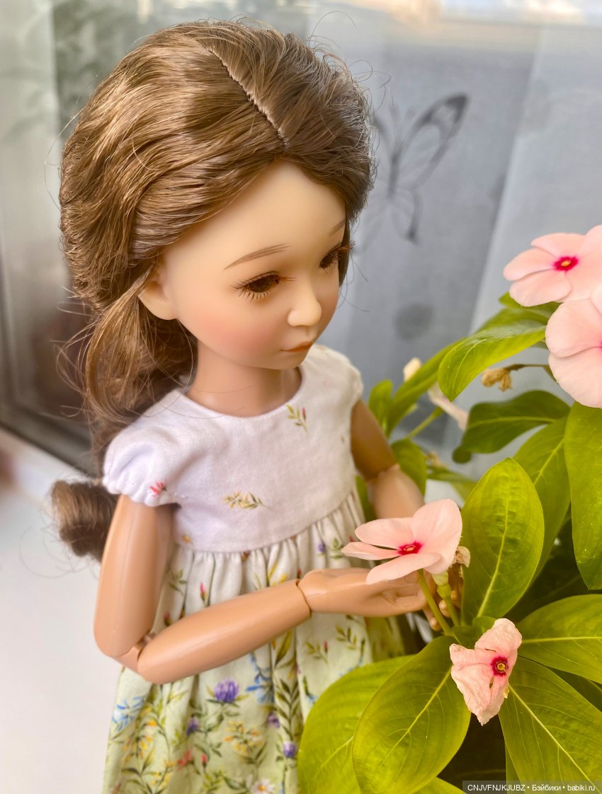 Александра — Куклы Ruby Red (Руби Ред) Fashion Friends: Siblies