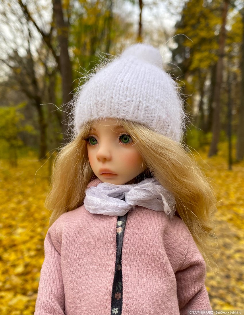 Пойдём по листьям пошуршим