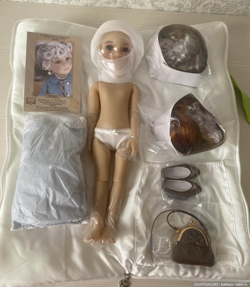 Сиенна | Бэйбики Сиенна — Куклы Ruby Red (Руби Ред) Fashion Friends: Siblies (фото 2)
