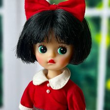 Виниловая кукла  LittleBerry