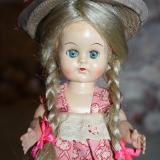 Ходячая куколка из колкого пластика Marcie Daily Dolly 1950-е Ходячая куколка из колкого пластика Marcie Daily Dolly 1950-е