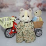 Sylvanian Families cycling with mother