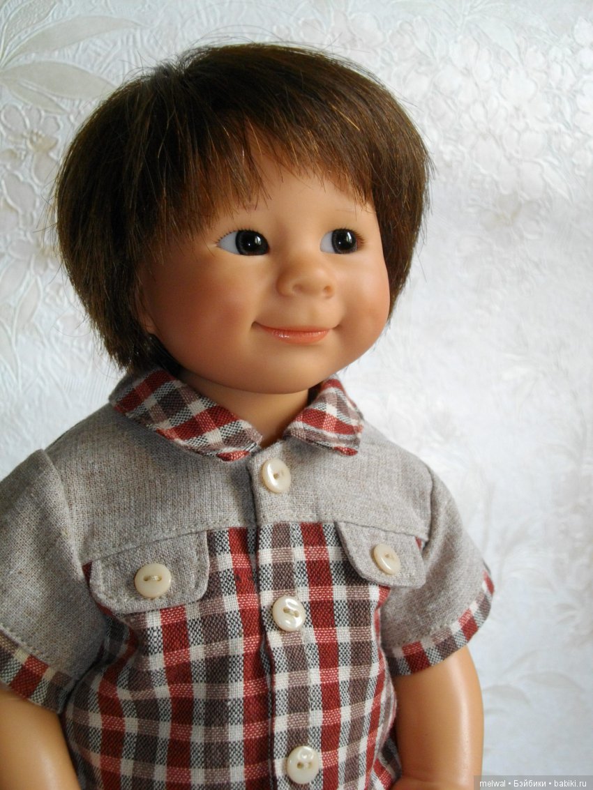 SOS! Пыльца от лилий на виниле. Можно ли помочь