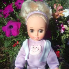 Ко мне пришла тёзка Алла.