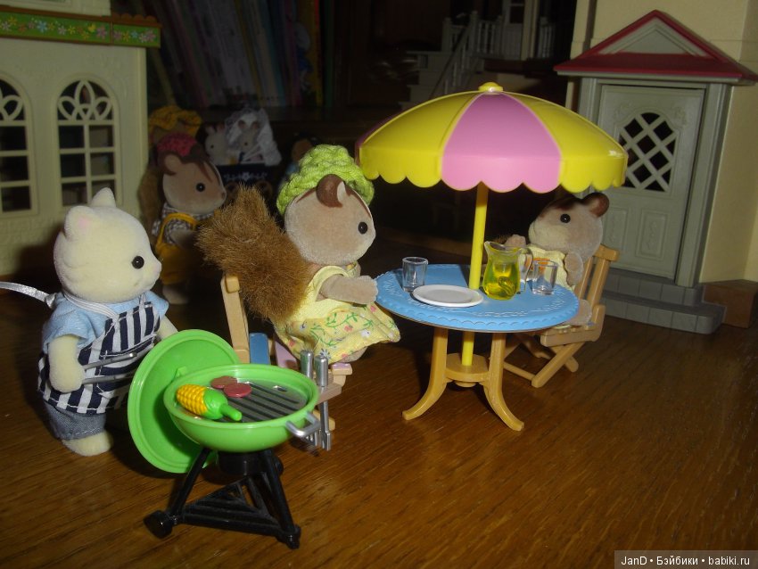 Sylvanian Families — Sylvanian Families (Сильвания Фэмили): домики