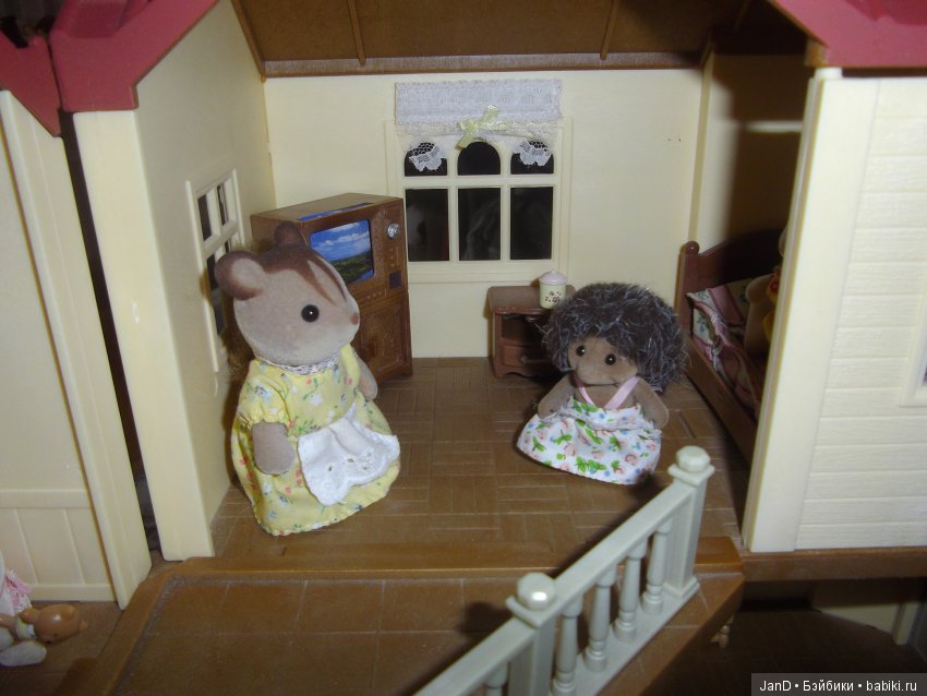 Sylvanian Families — Sylvanian Families (Сильвания Фэмили): домики