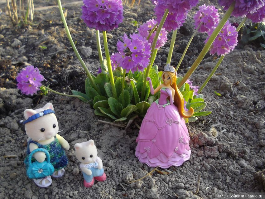 Sylvanian Families:весенняя прогулка сильванийцев