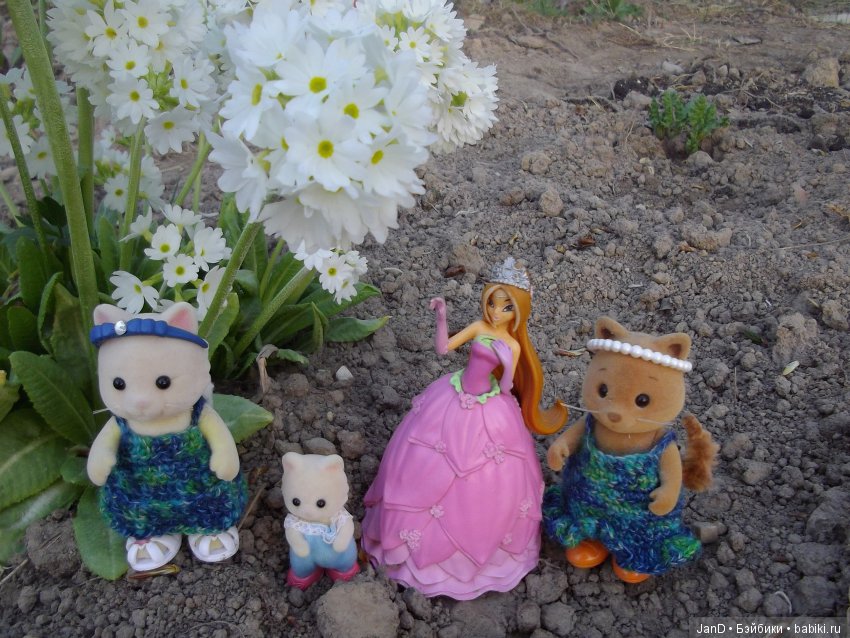 Sylvanian Families:весенняя прогулка сильванийцев