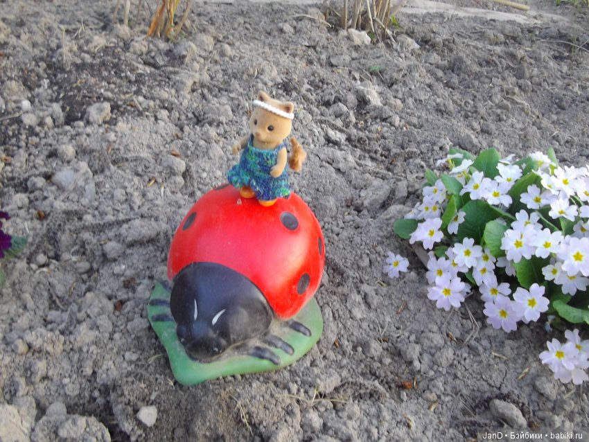 Sylvanian Families:весенняя прогулка сильванийцев