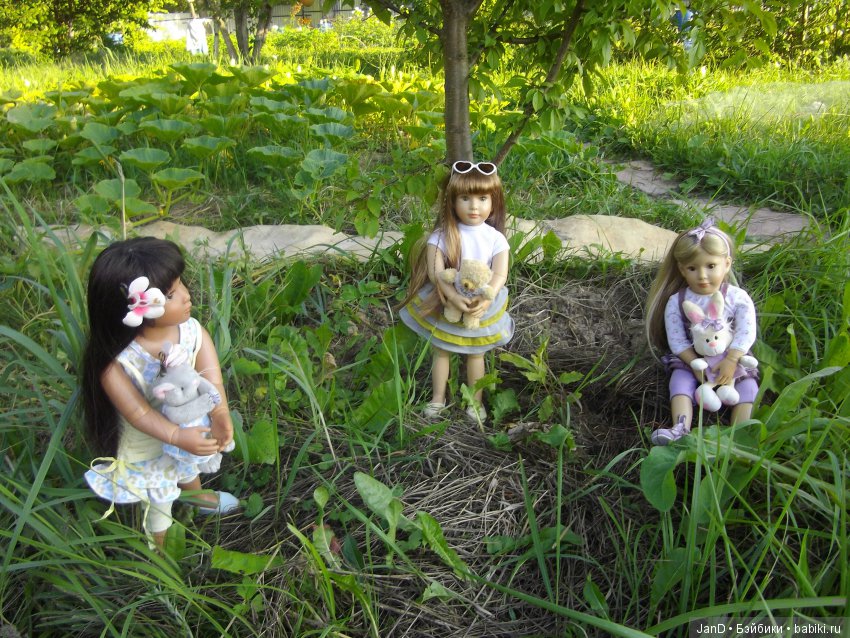 Kidz'N'Cats девчонки на природе