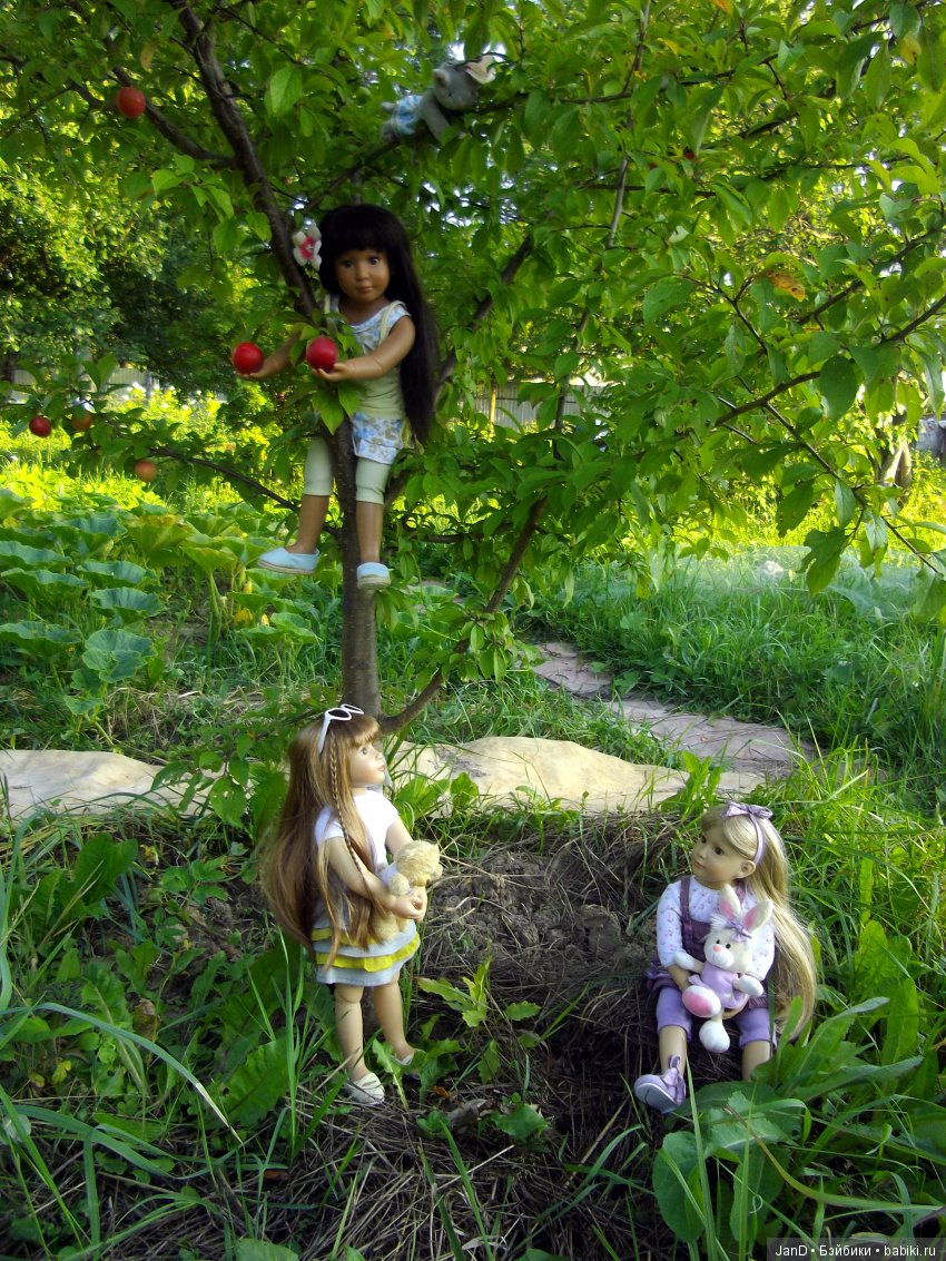 Kidz'N'Cats девчонки на природе