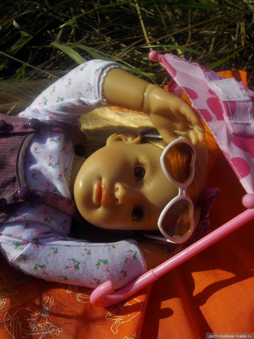 Kidz'N'Cats девчонки на природе