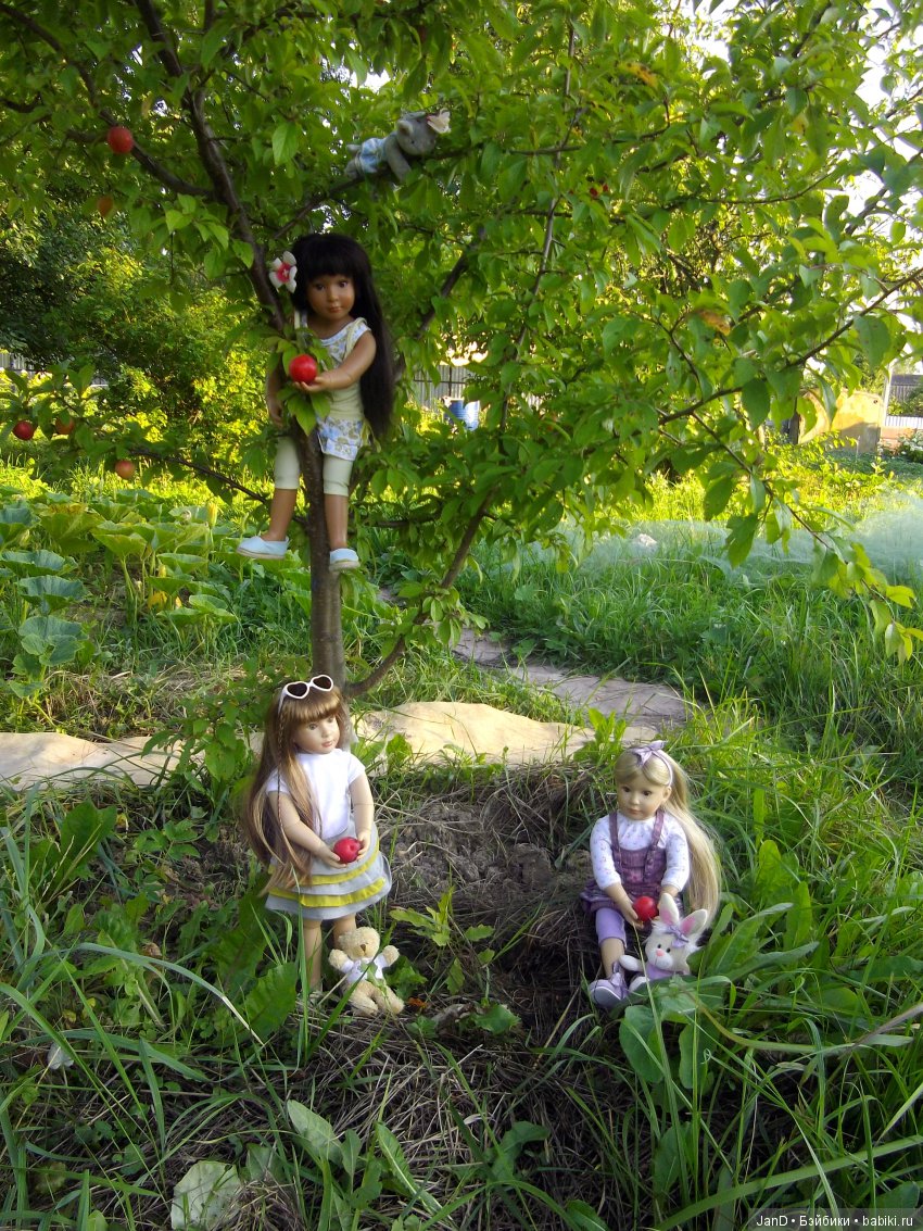 Kidz'N'Cats девчонки на природе