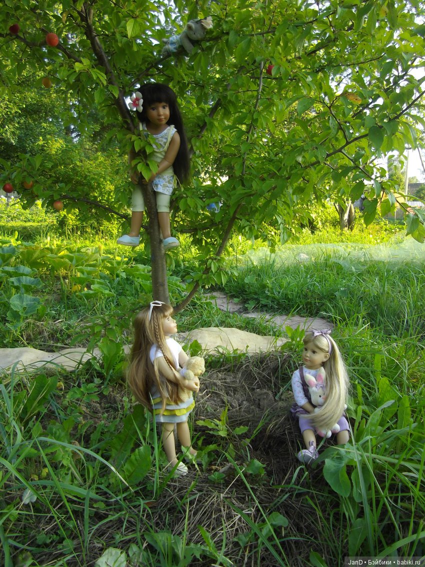 Kidz'N'Cats девчонки на природе