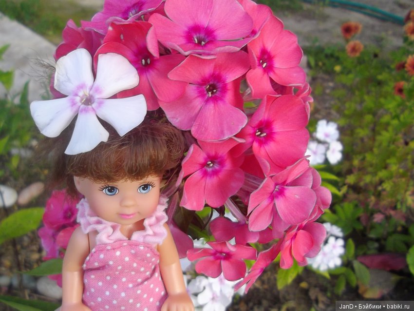 Evi Simba на прогулке — Куклы Simba: Еви (Evi) и Штеффи (Steffi Love) (фото 4)